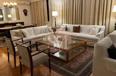 OPORTUNIDADE ÚNICA: Apartamento de Luxo em Copacabana  3 Quartos, 1 suíte, 200m², 1 Vaga  Rua Souza Lima Posto 6