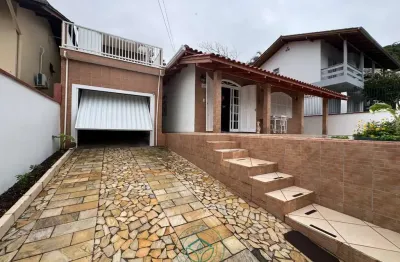 Casa com 5 quartos à venda no centro, penha , 127 m2 por r$ 1.750.000