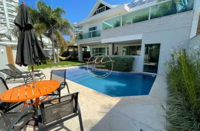 Casa de alto padrão na barra da tijuca - 5 quartos, 4 suítes, 490m², piscina e churrasqueira - condomínio blue houses