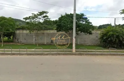 Oportunidade! terreno comercial de 9.900m² à venda em santa cruz, rio de janeiro. murado, legalizado e com rgi. confira!