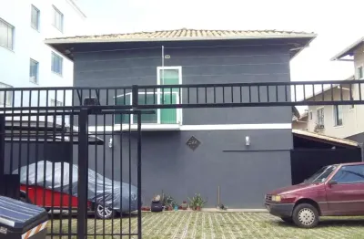 Casa com 2 quartos à venda na Rua Buri, 49, Parque Xangri-Lá, Contagem