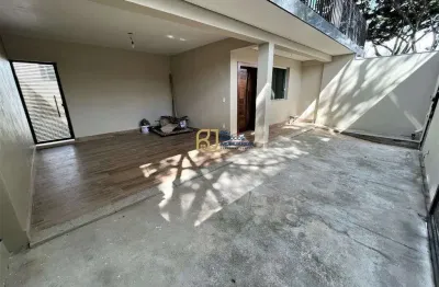 Casa linear à venda - 3 quartos 1 com suíte - 2 vagas - reformada - santa mônica