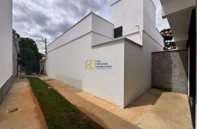 Casa linear - 2 quartos amplos - 1 vaga - belo vale - são josé da lapa mg
