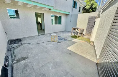 Casa geminada à venda - 3 quartos sendo 1 suíte - 2 vagas - 110m² - candelária