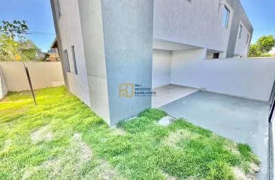 Casa geminada à venda - 3 quartos sendo 1 suíte - 2 vagas - 156m² - candelária