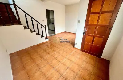Casa geminada em condomínio à venda - 3 quartos - 2 banheiros - 1 vaga - itapoã