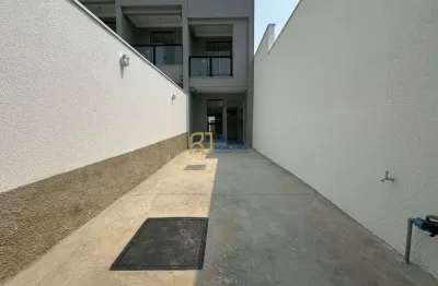 Casa geminada à venda - 2 quartos amplos - 1 vaga - bairro jardim guanabara bh