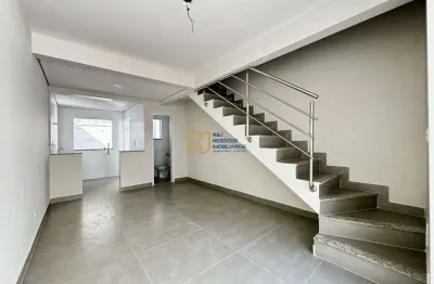 Casa geminada à venda - 2 quartos 1 com suíte e varanda - 1 vaga - planalto bh