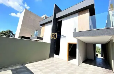 Casa geminada à venda - 3 suítes sendo 2 com closet - 3 vagas  - planalto