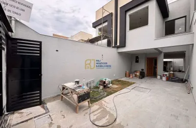Casa geminada à venda - 3 quartos sendo 1 suíte - 2 vagas - 202m² - santa amélia