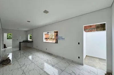 Casa geminada à venda - 3 quartos 1 com suíte - 2 vagas - sala ampla - gávea ii