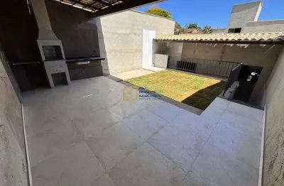 Casa geminada à venda - 3 quartos sendo 1 suíte - 4 vagas - são josé da lapa mg