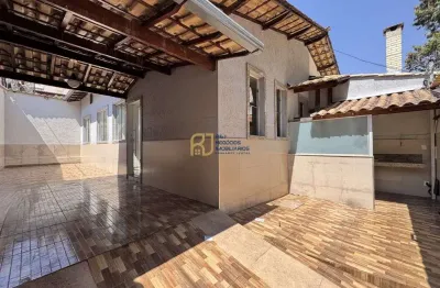 Casa geminada linear à venda - 2 quartos planejados - 2 vagas - vila clóris bh