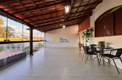 Casa geminada à venda - 2 quartos 1 com suíte - 2 vagas - 2 salas - planalto bh