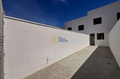 Casa geminada à venda - 120m² - 2 quartos - 2 vagas - 2 banheiros- jardim leblon