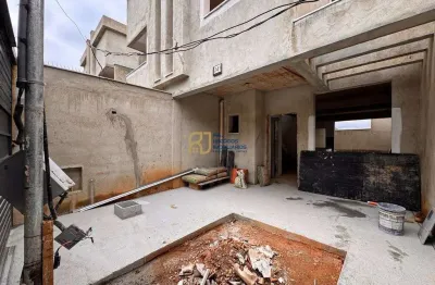 Casa Geminada à Venda - 3 Quartos sendo 1 Suíte - 2 Vagas - Bairro Itapoã BH