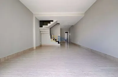 Excelente Casa à Venda no Planalto/BH com 3 Suítes sendo 2 com Closet - 2 Vagas