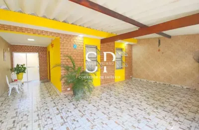 Casa térrea reformada com 3 vagas e área gourmet no jardim jovaia