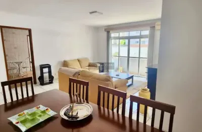 Apartamento amplo à venda no centro de joinville-sc 2 vagas de garagens livres, 1 suíte + 2 dormitórios + escritório. 129m2 privativos.