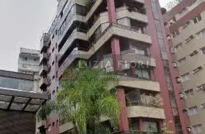 Apartamento à venda no centro de joinville-sc.   amplo apartamento - 1  apartamento por andar. 4 dormitórios,  sendo 1 suíte master +  1 suite simples