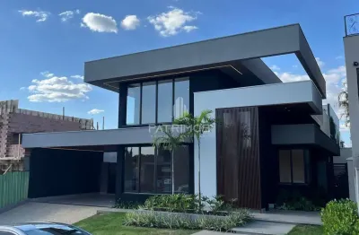 Casa térrea em condomínio com 03 suítes e piscina - em terras de siena