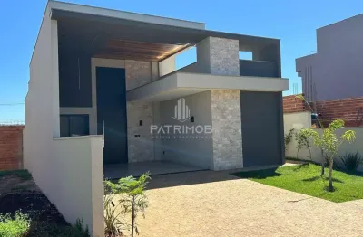 Casa térrea com 03 suítes e piscina  em residencial valência.