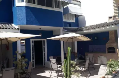 Casa à venda no rio de janeiro condomínio fechado no bairro vargem pequena