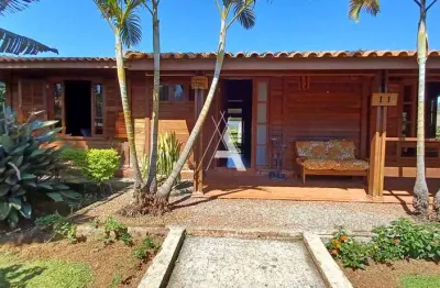 Casa de condomínio à venda com 2 quartos, 4 banheiros, 4 vagas por r$790.000