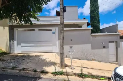 Casa com 3 quartos à venda no jardim carolina, poços de caldas , 160 m2 por r$ 850.000