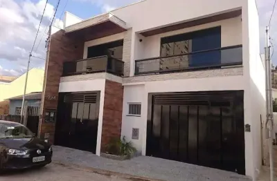 Casa com 4 quartos à venda no centro, poços de caldas , 188 m2 por r$ 1.650.000