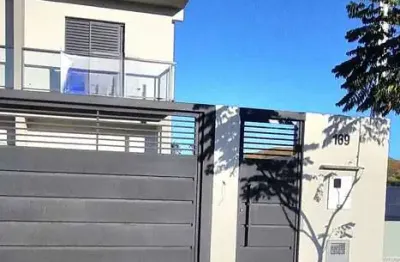 Casa com 2 quartos à venda no jardins de florença, poços de caldas , 100 m2 por r$ 529.000