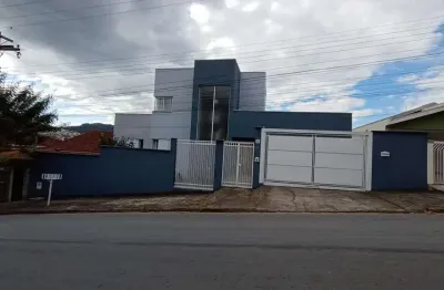 Casa com 3 quartos à venda no jardim vitória, poços de caldas , 266 m2 por r$ 1.300.000
