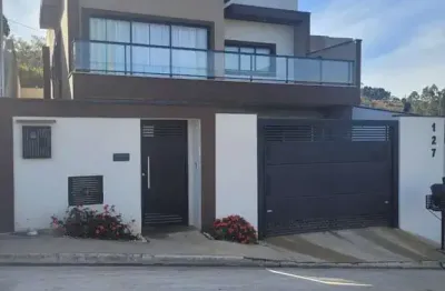Casa com 2 quartos à venda no morada dos pássaros, poços de caldas , 199 m2 por r$ 660.000