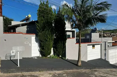 Casa com 3 quartos à venda no jardim dos manacás, poços de caldas , 120 m2 por r$ 790.000