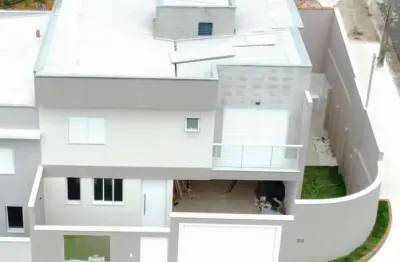 Casa com 4 quartos à venda no residencial morumbí, poços de caldas , 215 m2 por r$ 950.000