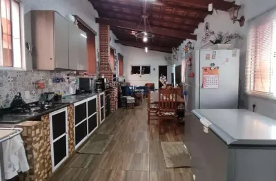 Casa com 3 quartos à venda na vila portal das flores, caraguatatuba , 244 m2 por r$ 390.000