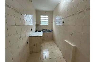 Apartamento com 2 quartos para alugar no centro, caraguatatuba , 54 m2 por r$ 2.500