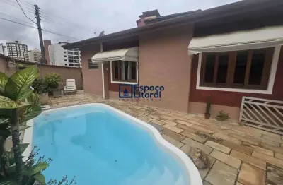 Casa com 4 quartos à venda no martim de sá, caraguatatuba , 199 m2 por r$ 1.690.000