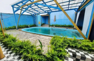 Ótima casa para locação com 2 quartos salão de festas e piscina coberta no são francisco 02 quartos - r$ 1.900,00 água e luz inclusos