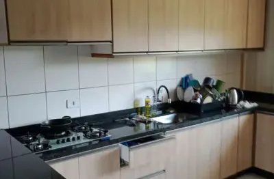 Excelente casa estilo colonial com 3 quartos (1 suíte) em contenda amplo terreno, localizada no bairro pedro machado r$ 140.000,00
