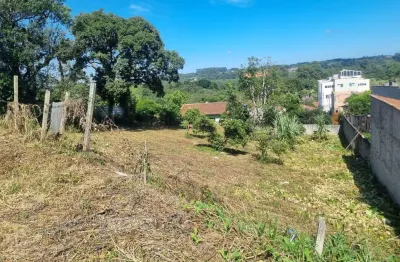Ótimo terreno medindo 408,00m² no centro de araucária ideal para construção de apartamentos, próximo a havan, apenas r$ 395.000,00