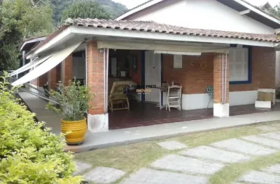 Casa com 2 quartos à venda na Rua Gerônimo Lopes Agria, 48, Jardim Guaiuba, Guarujá