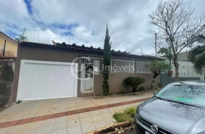 Espaço comercial impecável no centro de campo grande-ms: 3 quartos, 2 salas, 4 banheiros, 1 vaga de garagem - 220m²