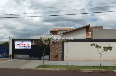 Casa à venda em campo grande-ms, bairro panorama: 2 quartos, 1 suíte, 3 salas, 2 banheiros, 4 vagas de garagem, 266m².
