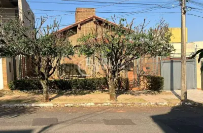 Casa para venda ou locação em campo grande-ms, vivendas do bosque: 3 quartos, 1 suíte, 4 salas, 4 banheiros, 3 vagas de garagem, 351,00 m².