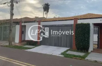Casa à venda em Campo Grande-MS, Vila Giocondo Orsi: 4 quartos, 2 salas, 3 banheiros, 6 vagas de garagem!