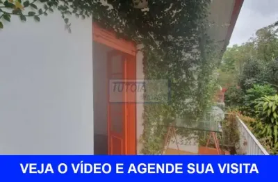 Sobrado com 3 dormitórios e com duas vagas  para locação no paraiso