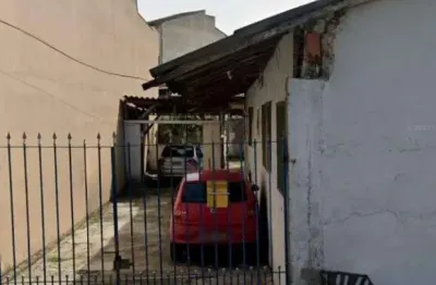 Terreno à venda na Rua Solimões, 500, Vila Cecília Maria, Santo André