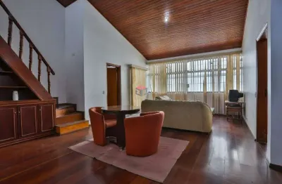 Casa ampla com 264,34m² localizada no bairro santa terezinha em são bernardo do campo - sp.