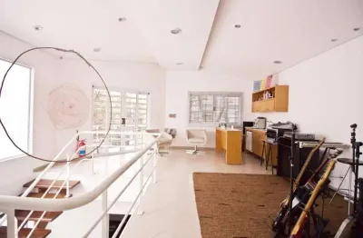 Casa à venda na Rua Professora Ludovina Credídio Peixoto, 46, Vila Mariana, São Paulo